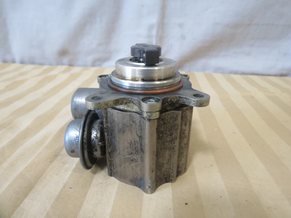 07 08 09 10 12 Mini Cooper S Turbo High Pressure Fuel Injection Pump 5888798013C Foto 3 de 4