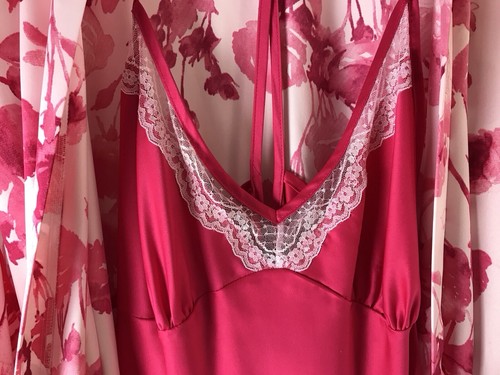 SECRET TREASURES Sleepwear Set Women’s L Vivid Pink Floral Valentine’s - Picture 7 of 11