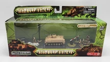 Unimax Toys Bravo Team 1:72 U.S. M113A3 Armoured Personnel Carrier & Soldiers