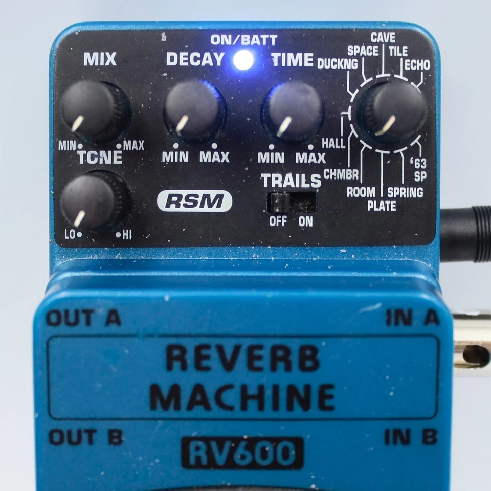 Behringer RV600 Reverb Machine With Original Box Guitar Effect Pedal - Image 3 of 4