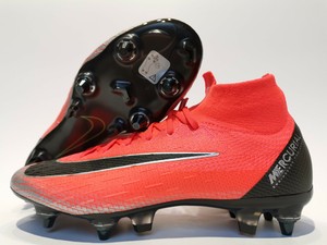Football shoes Nike Mercurial Superfly 7 Academy Shoes.