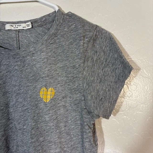 rag & bone Shirt Womens Extra Small Gray Heart Graphic Crewneck Pima Cotton - Image 2 of 4