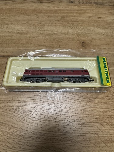 Minitrix 12875 Diesellok BR 232 026-5 Ludmilla DR weinrot OVP | Zustand: Gebraucht