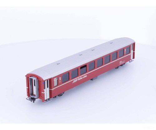 Bemo 3250154 HOm RhB 2nd Class Passenger Car Refit #2 B2294 | Condition: Used