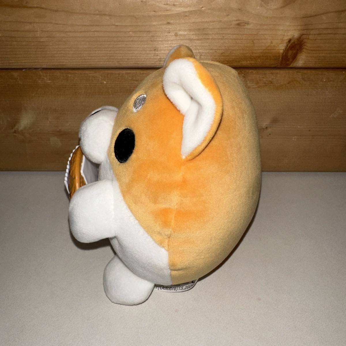 Zuru SNACKLES Series Wave 2 Collectible Plush Shaun Dog Subway