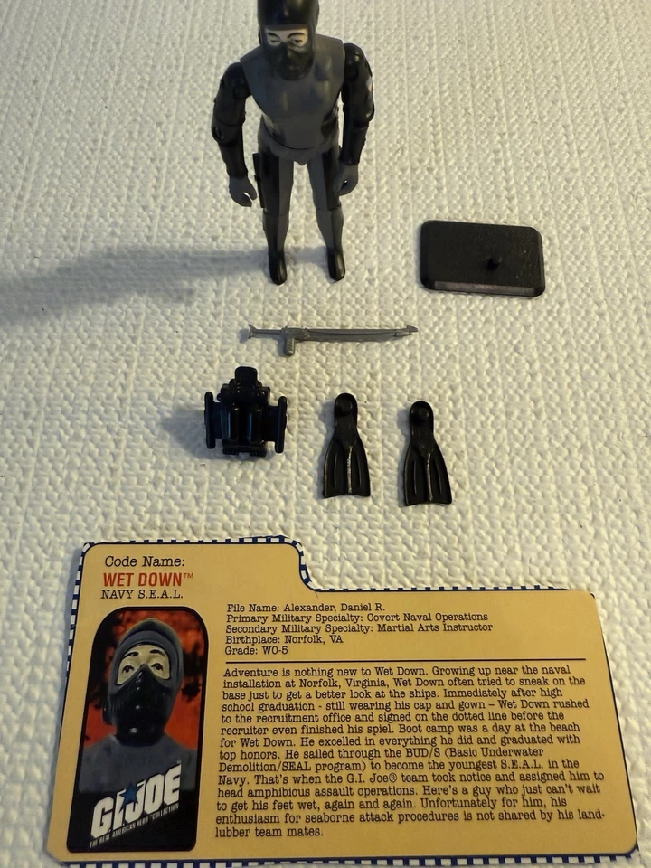GI Joe 2001 vintage mojado con tarjeta de archivo y accesorios Foto 2 de 4