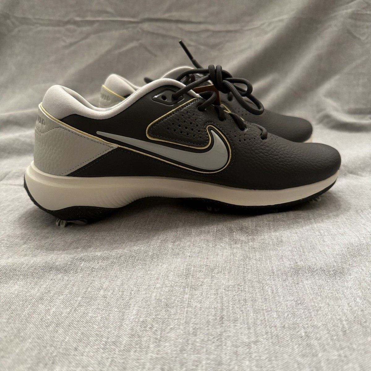 Nike Victory Pro 3 Men\'s Size 8.5 Gray DV6800-001 Golf Comfort Traction Spike‎ Nike Victory Pro 3 Men main image 4