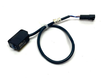 Omron E3Z-LT61-L Photoelectric Laser Sensor with Built-In Amplifier