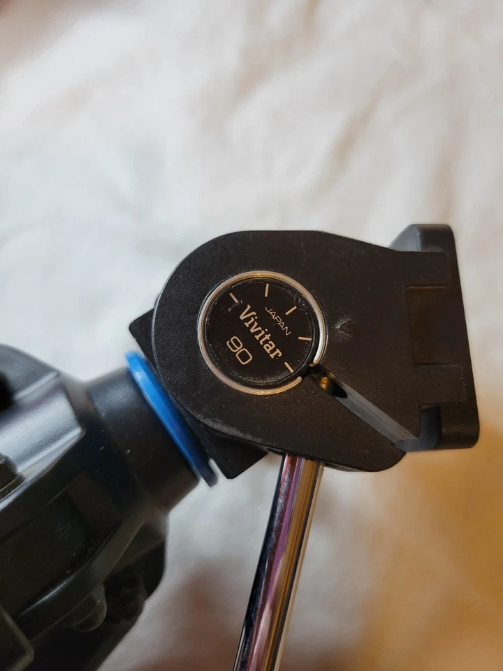 Vivitar 90 Table Top 15" Tripod for Camera with swivel and rocker camera base - Image 3 of 4