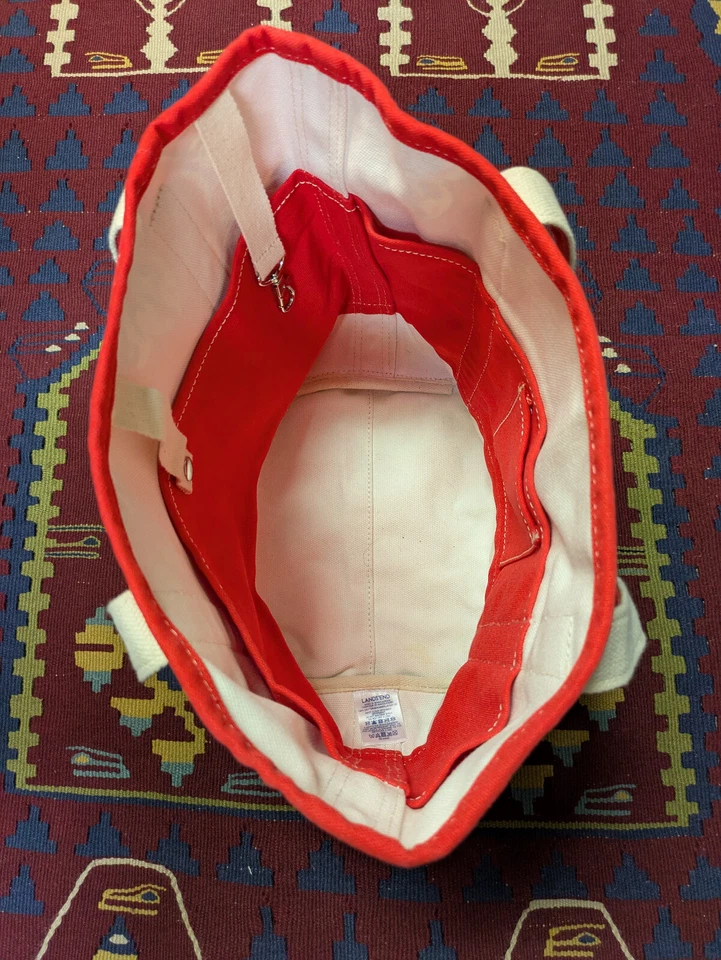 Bolso de Mano Land's End Boat de Lona, Mediano, Patrón Floral Rosa, Bolsillos Interiores Foto 3 de 4