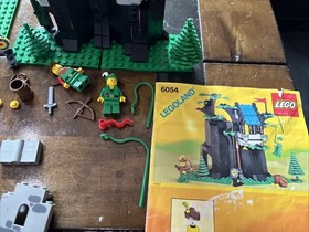 LEGO 6066 Camouflaged Outpost 98% No Manual & 6054 Forestmen's Hideout 95%+