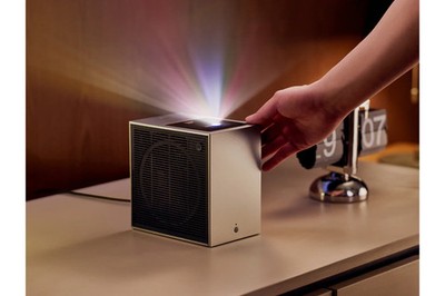 LG PU615U CineBeam S 4K UST Laser-Projektor mit Dolby Atmos & 100'' Bild