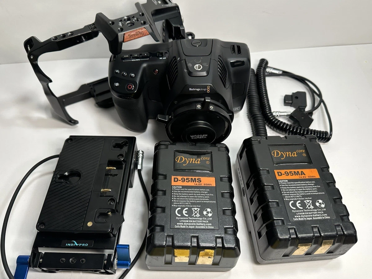 BlackMagic Design Pocket Cinema Camera 6K Monture EF + Cage + Chargeur Batterie - Occasion Révisée