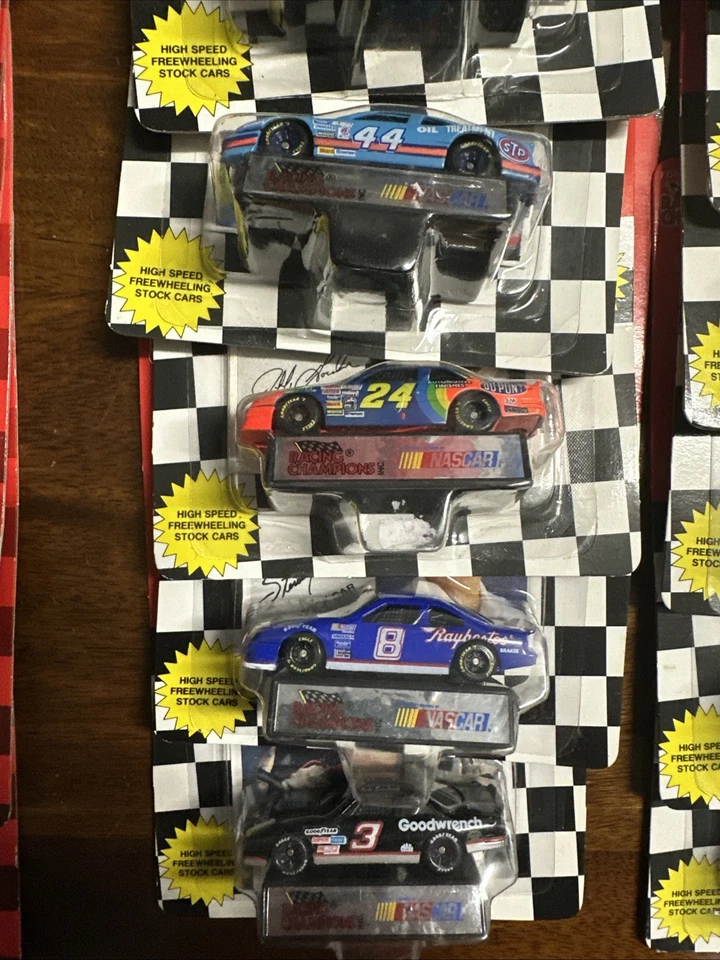 1993 Campeões de Corrida Escala 1:64 NASCAR LOTE 20, 14 Diferenças, 6 Extras - Imagem 3 de 4
