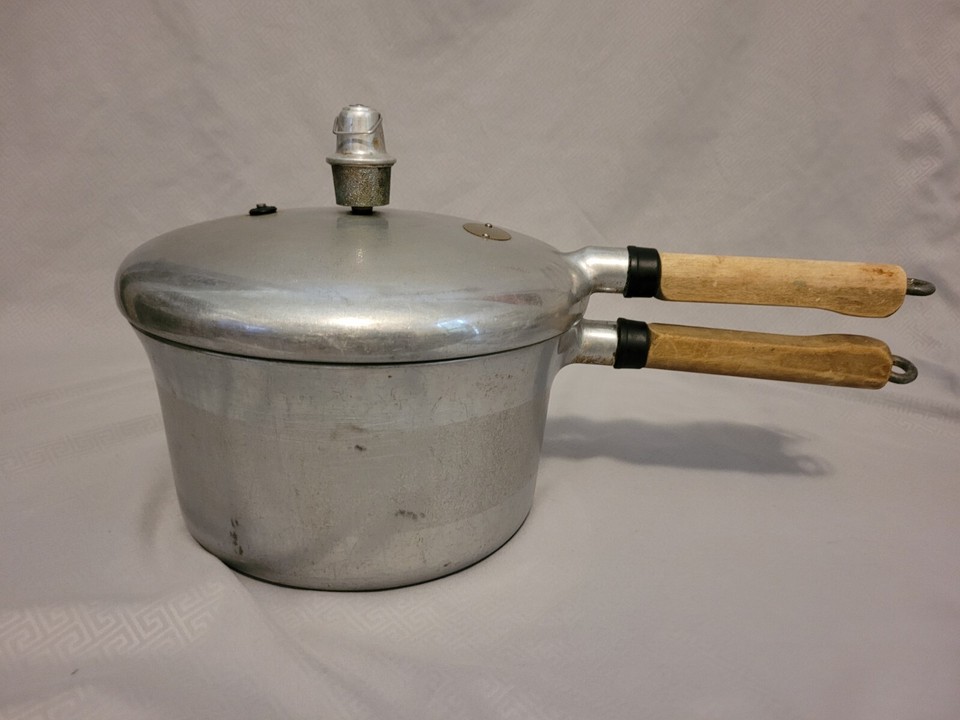 Presto Vintage Model 40 Pressure Cooker 4 QT Used eBay