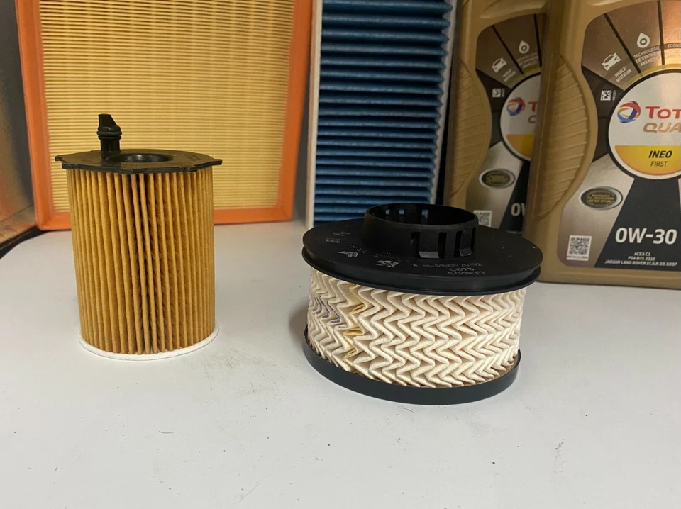 KIT TAGLIANDO PEUGEOT 3008 1.5 BLUE HDI 4 FILTRI ORIGINALI 5 LT TOTAL INEO 5W30 - Immagine 2 di 4