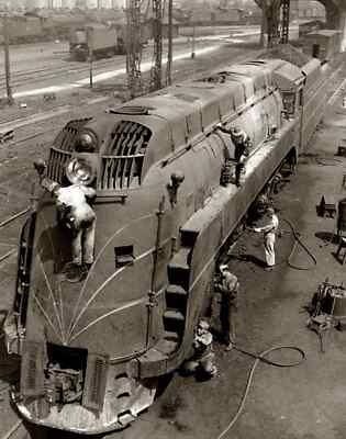 1930s Train Maintenance Chicago & North Western Railway Poster Photo 24X36
