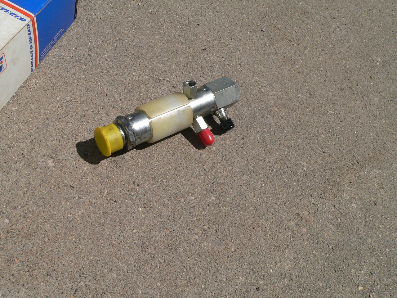 Expansion valve A7043 38852 6551429 15-5194 GM Camaro Che Corvette Rolls Bentley