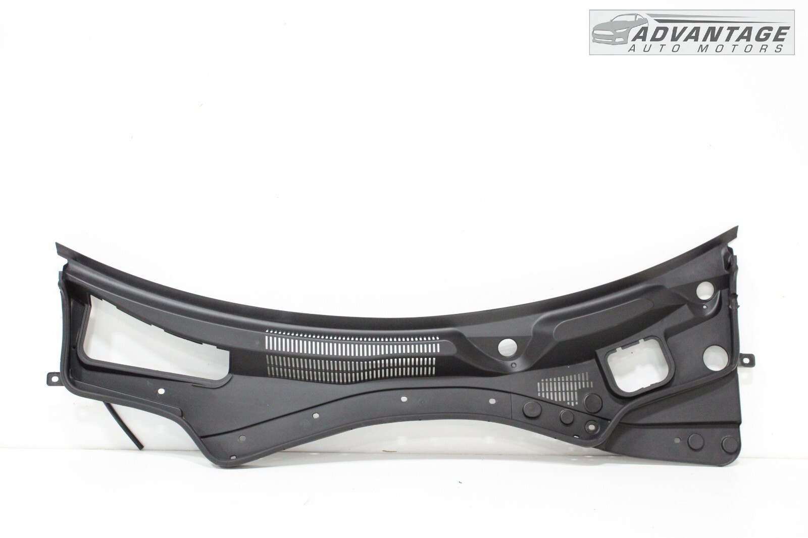 2014-2019 MASERATI GHIBLI FRONT WINDSHIELD WIPER COWL COVER PANEL GRILLE OEM