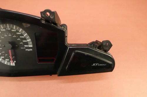 03-10 Honda ST1300 GAUGES DISPLAY CLUSTER SPEEDOMETER - Picture 3 of 12