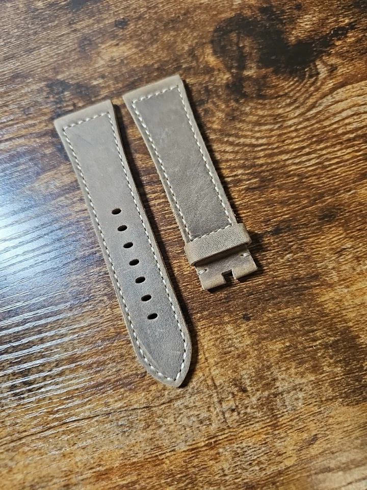 沛纳海 27/22 毫米原始设备制造商 XL Ponte Vecchio 原切棕色皮革表带适用于唐扣 — 第 3/4 张图片