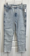 GAP NWT Women  s Vintage Slim High Rise 33  16R Light Wash Raw Hem