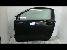 Porte avant et accessoires Toyota IQ
