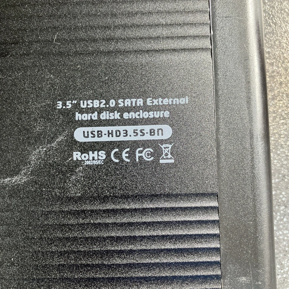 Dynamode 3 1/2 in external SATA hard disk Enclosure - Image 4 of 4