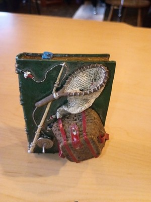 Fishing Theme Resin Bookends Green Brown Red 3D Effect Book Shape Novelty