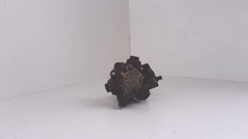 Einspritzpumpe/ Hyundai I30/ 1.6 Crdi/ 90PS/ Bosch Hyundai i30cw 1.6 Crdi Bj - Bild 2 von 3