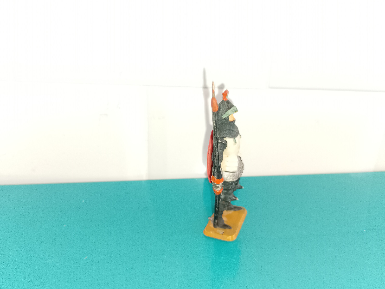 STARLUX MOYEN AGE 6012 CHEVALIER EN ARMURE AVEC EPEE EN BOITE