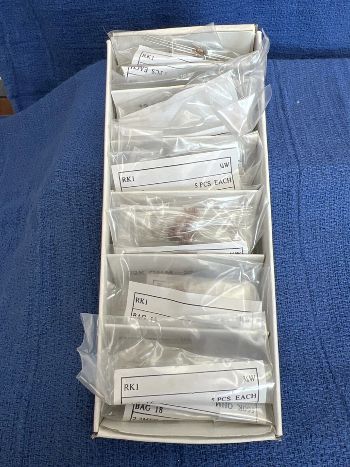 NOS   N.I.C. COMPONENT KIT 1/4 W 78 VALUES 5 EACH 1 OHM TO 10 MEG  390 PIECES. - Image 2 of 3