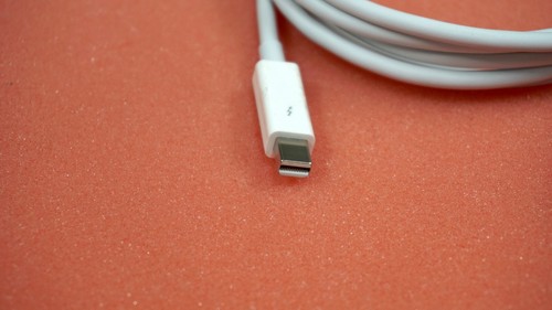 Genuine Apple 2M / 6FT Thunderbolt Cable A1410 MD861LL/A Please READ (U9) - Photo 6/6