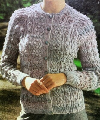 LC010 KNITTING PATTERN LADIES ARAN 