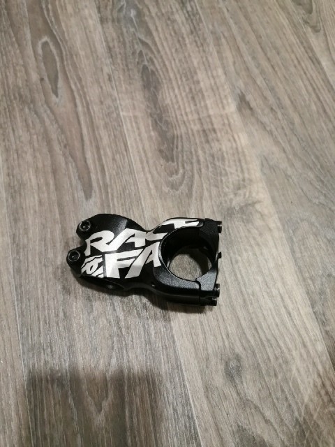 Race Face Chester MTB Mountain Bike Stem, 31.8 x 50mm, +/-8 degree, Black