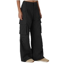 NWT Halara Nylon hiking wide leg cargo pants Medium