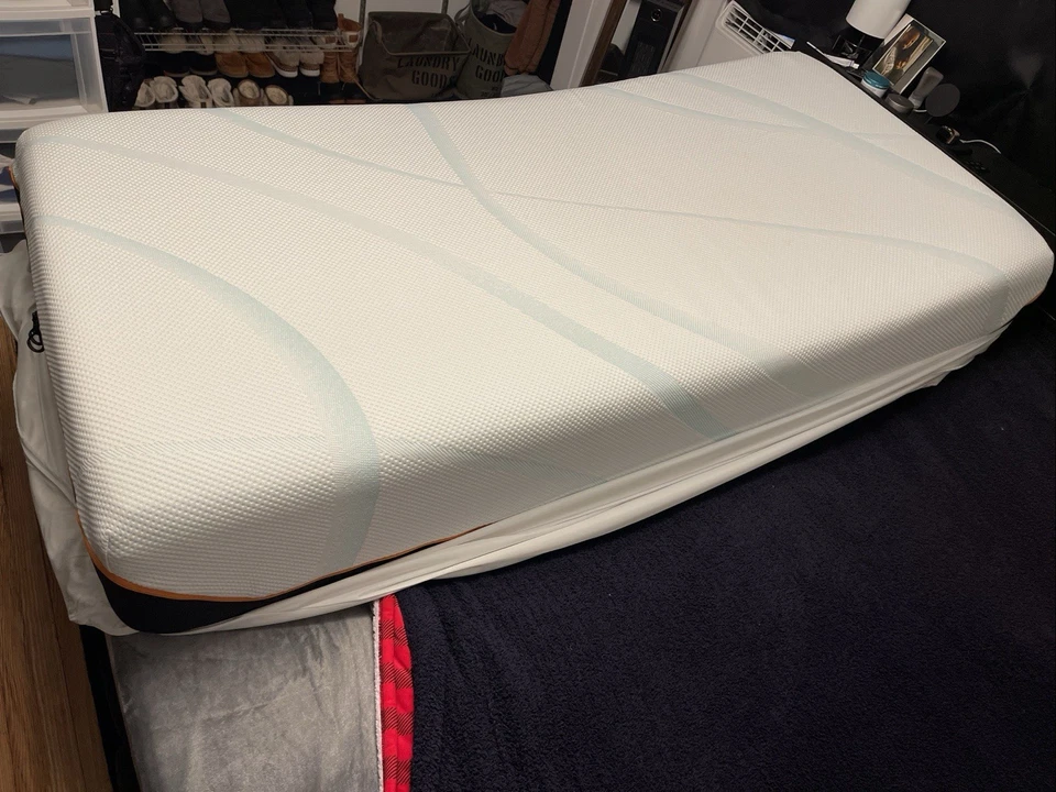 Tempurpedic luxe Adapt doble largo un colchón $250 (firme) Foto 2 de 3