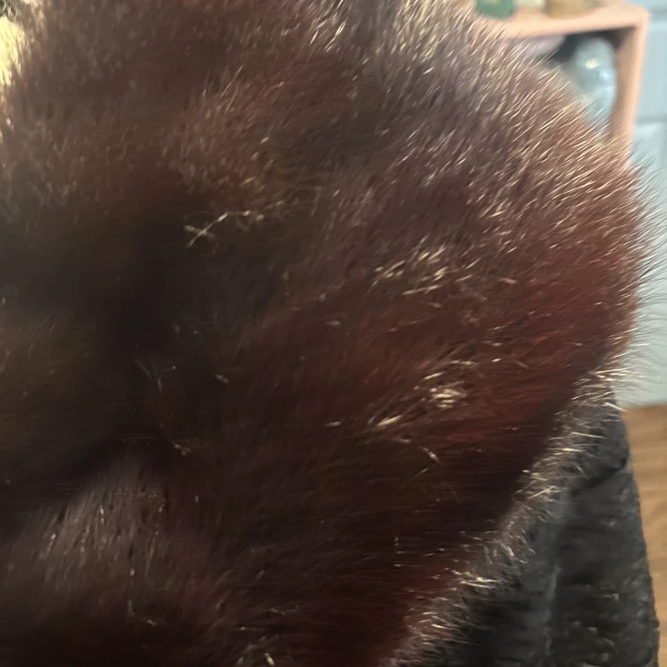 Abrigo de lana Bergdorf Goodman de corderos rizados con cuello de visón. Vintage. Foto 3 de 4