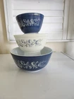 PYREX - 3 pc. Blue & White Colonial Mist Mixing, Nesting Bowl Set