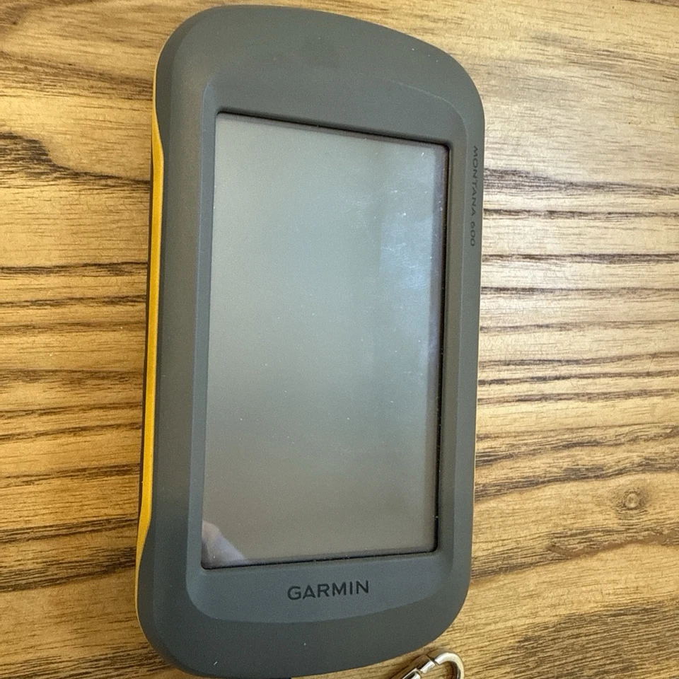 [MINT] Garmin Montana 600 Waterproof Hiking GPS Bundle w/ Battery and Case - Image 2 of 4