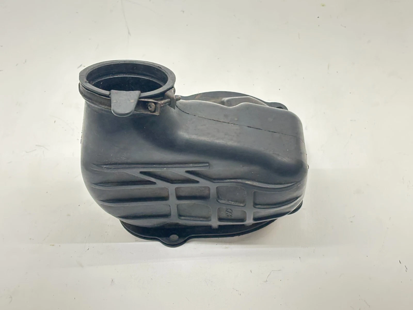 1999 Honda CR250R Air Boot Intake Duct Clamp Assembly OEM Dirt Bike CR 250 R