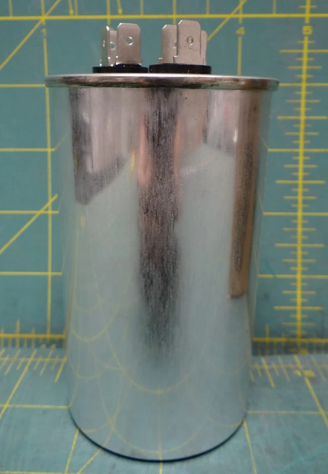 Capacitor universal First Choice 19J30 50 + 5 MFD 440V redondo HCKY500D050R440365Z - Imagem 4 de 4