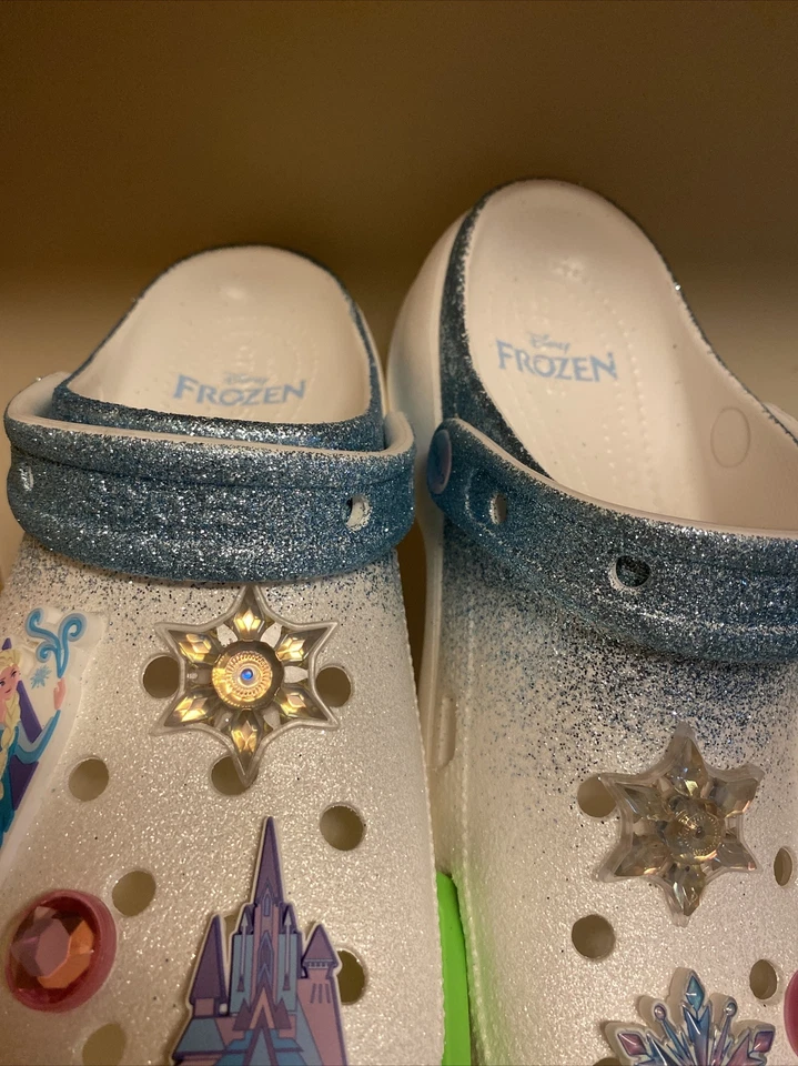 Женские блестящие сабо на платформе Disney Frozen Crocs Anna Elsa размер 11 W11 — НОВЫЕ! - Изображение 2 из 4