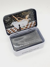 Savon Opium musc au lait frais d'ânesse Bio dans sa boite en métal Cléopatre