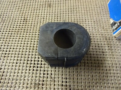 Dealership NOS GM General Motors Chevrolet 14094461 Insulator 