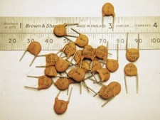 8.5 pF NPO Ceramic Disk Capacitors, qty 25