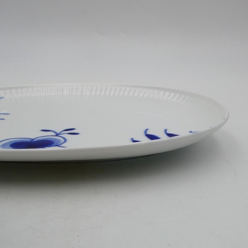 Plato ovalado acanalado Royal Copenhagen Mega 356 azul blanco floral 9,25 pulgadas - Imagen 4 de 8