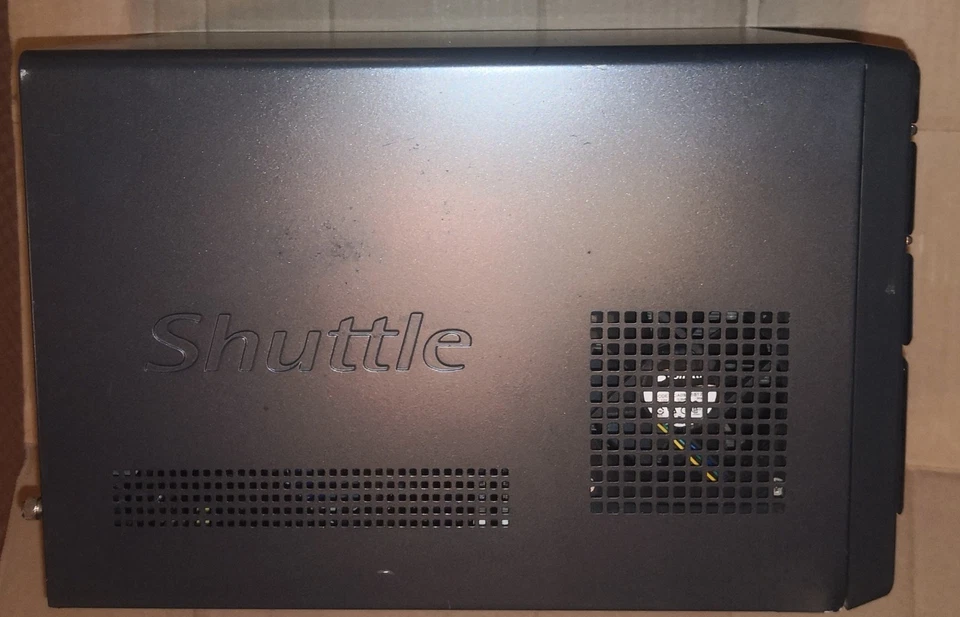 Vintage Shuttle XPC Mini Computer Windows XP - Image 4 of 4