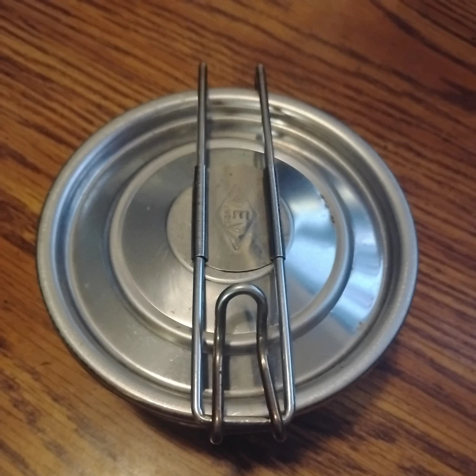 Vev Vigano Inox Pequeña Olla/Sartén de Acero Inoxidable Tapa de Bloqueo Hecho en Italia Foto 2 de 4