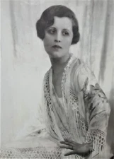 DOROTHY WILDING SIGNED CHLOROBROMIDE PHOTOGRAPH SOCIETY BEAUTY ART DECO c 1935